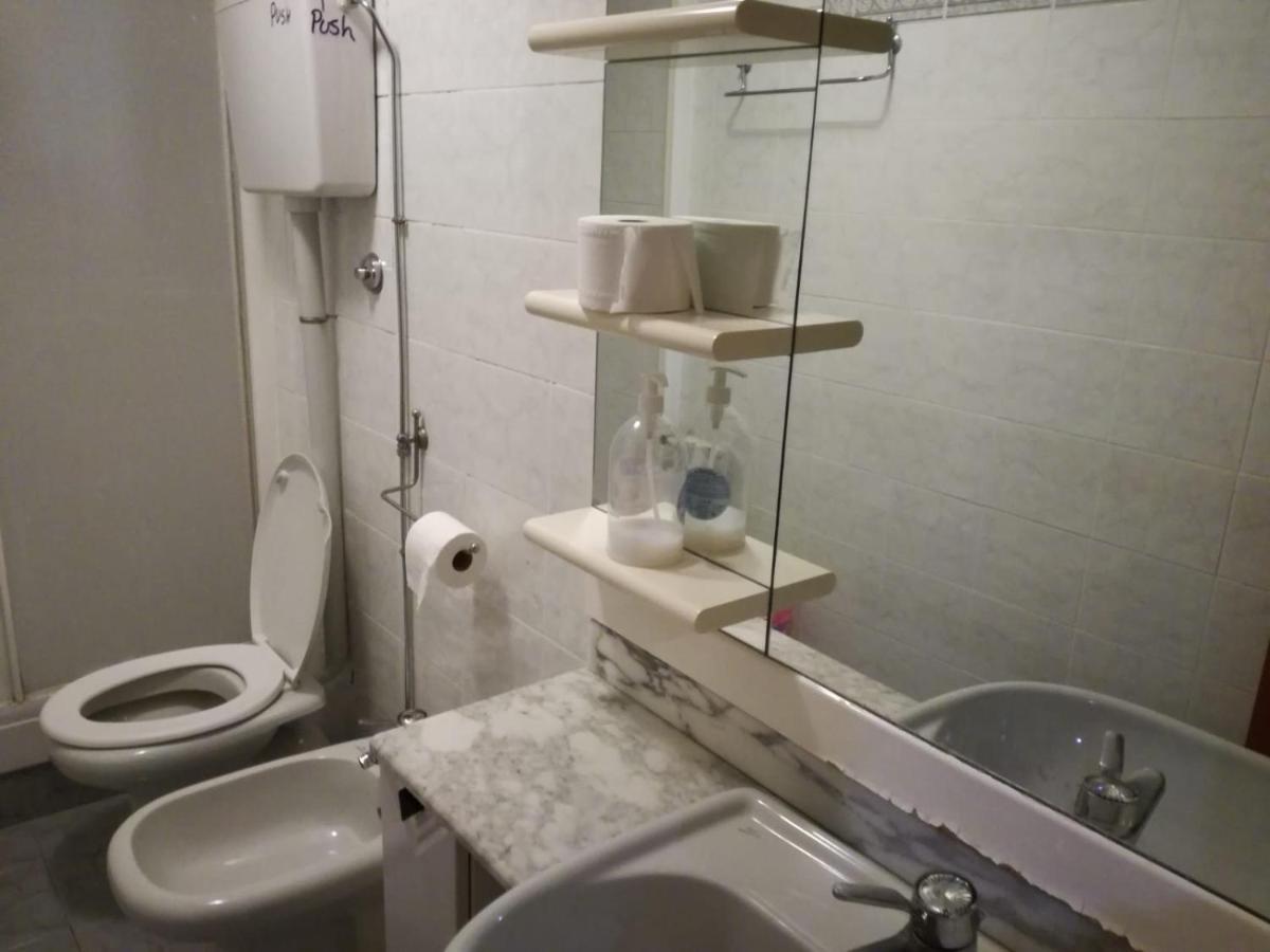 Bed and Breakfast Blue Whale Rzym Zewnętrze zdjęcie