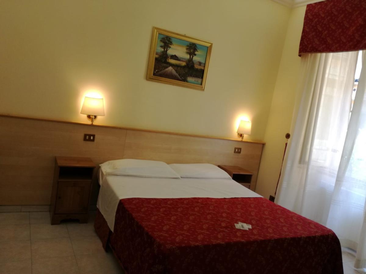 Bed and Breakfast Blue Whale Rzym Zewnętrze zdjęcie