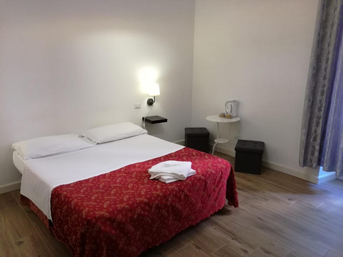 Bed and Breakfast Blue Whale Rzym Zewnętrze zdjęcie