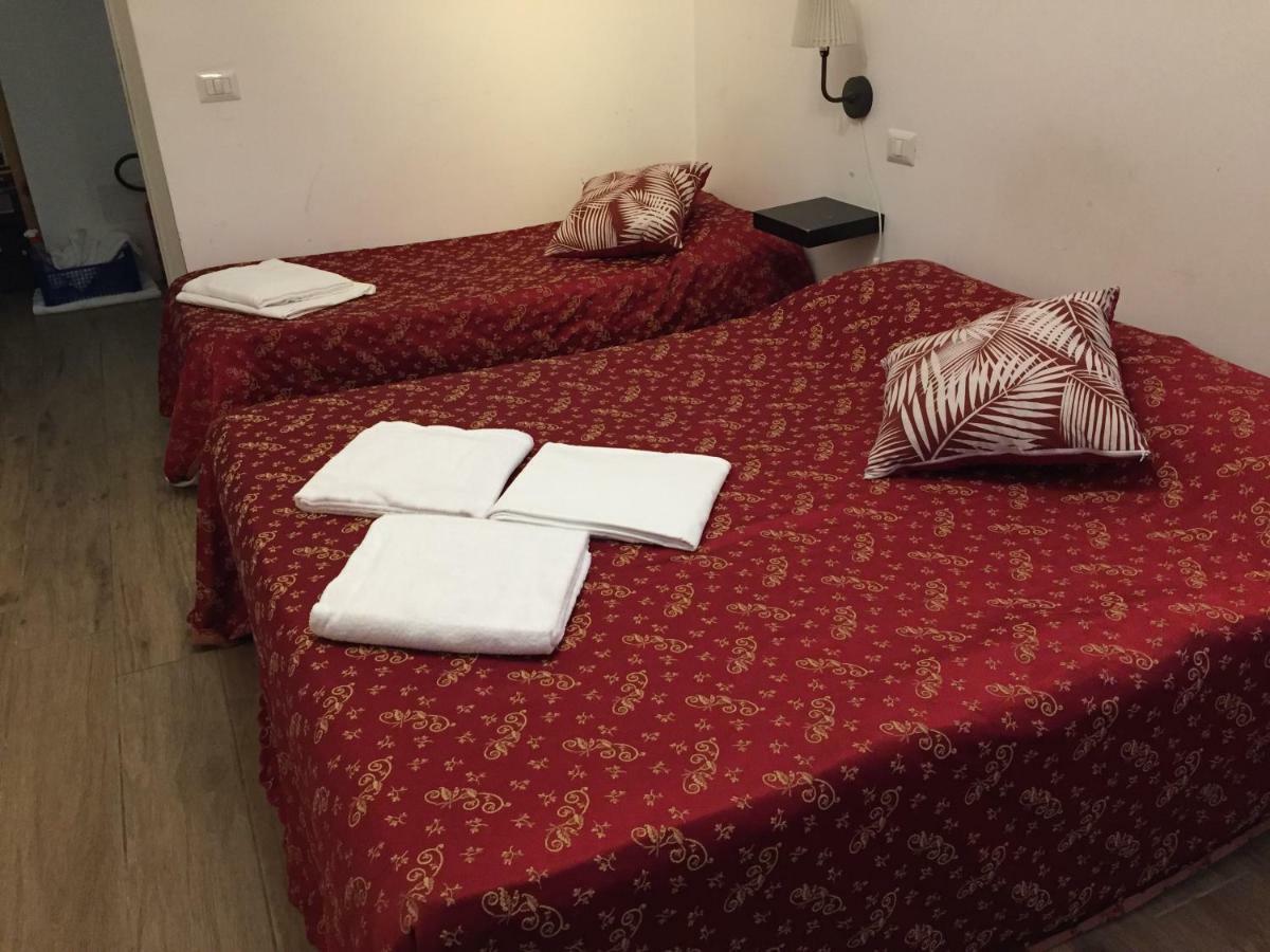 Bed and Breakfast Blue Whale Rzym Zewnętrze zdjęcie